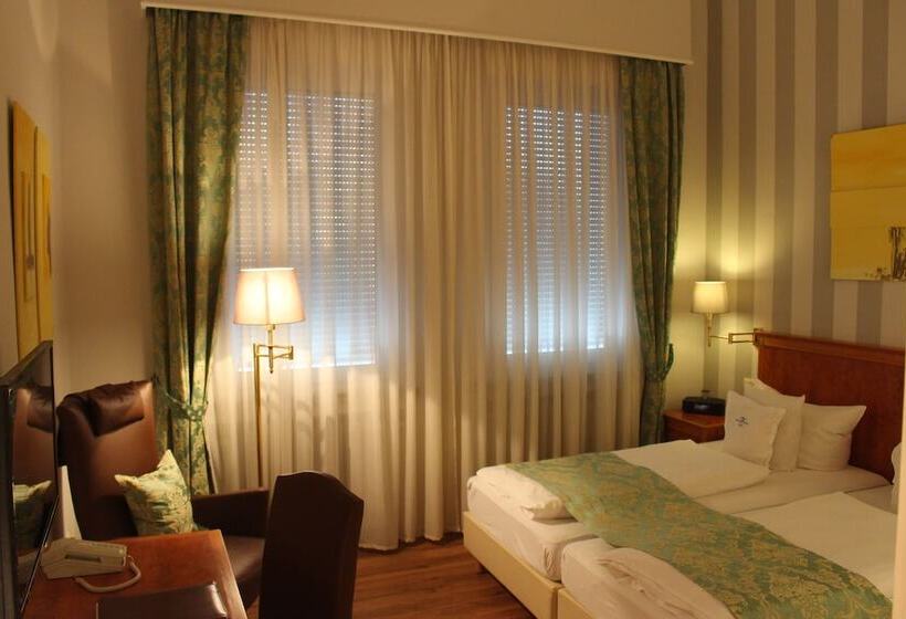 Номер Стандарт, Savoy Hannover