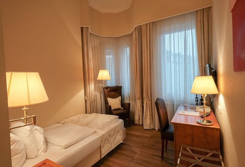 חדר סטנדרט יחיד, Savoy Hannover