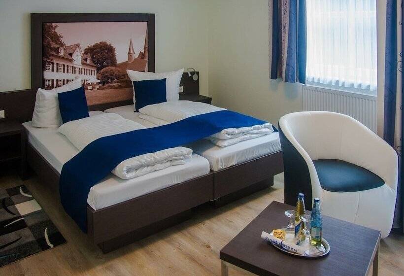 スタンダードルーム, Schaumburger Ritter