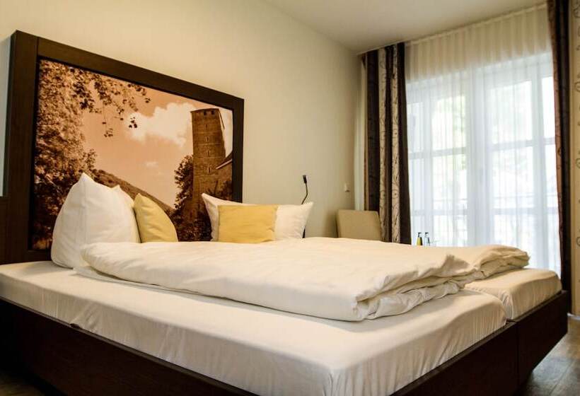 スタンダードルーム, Schaumburger Ritter