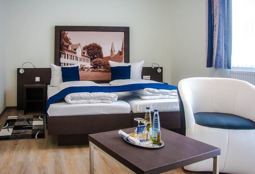 スタンダードルーム, Schaumburger Ritter