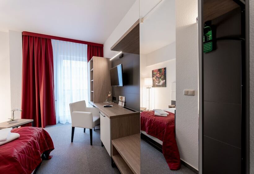 スタンダードシングルルーム, Stadtfeld