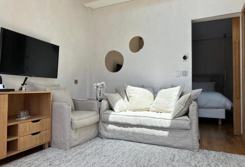 ジュニアスイート, Villa Fabulite