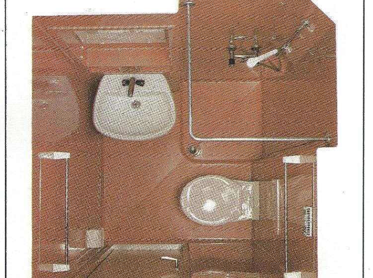 经济房, Waltraud Garni