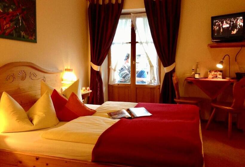 标准间带阳台, Waltraud Garni