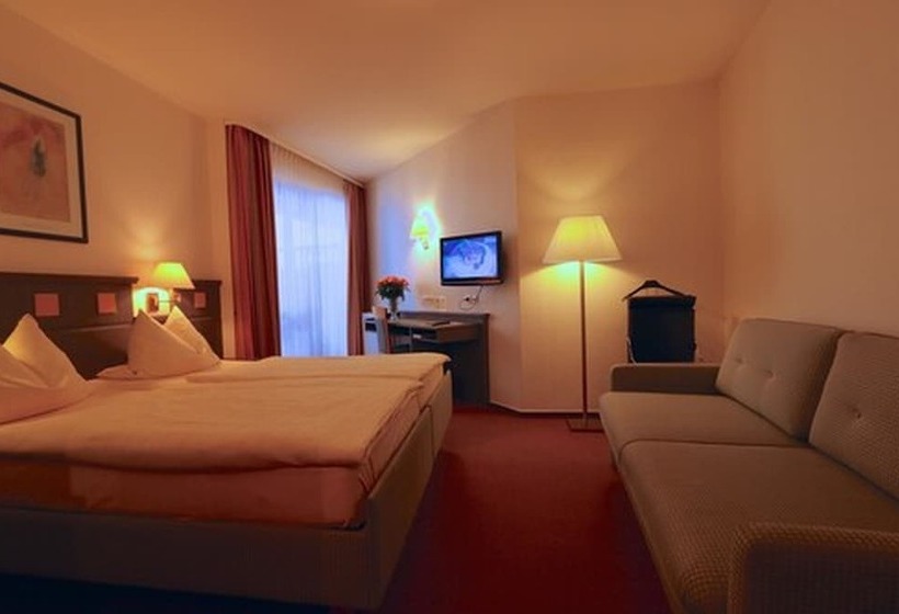 اتاق راحتی یک تخته, Zum Lowen