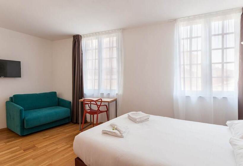 استودیو استاندارد با چشمانداز, Residhotel Vieux Port