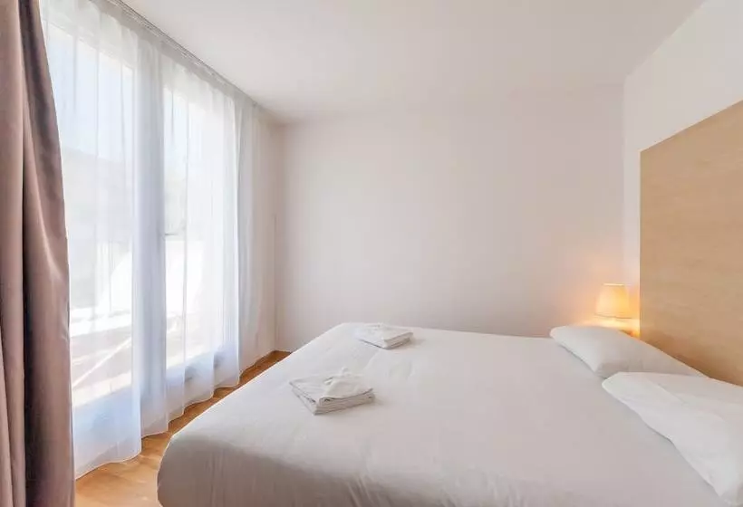 آپارتمان 1 خوابه با تراس, Residhotel Vieux Port