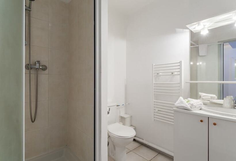 استودیو استاندارد با چشمانداز, Residhotel Vieux Port