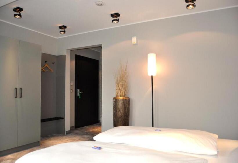 Номер Комфорт, Strandberg S Designhotel Viktoria