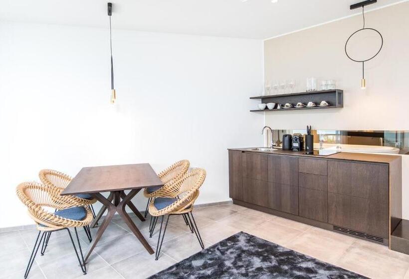 Люкс, Suiten Aparthotel Aenea