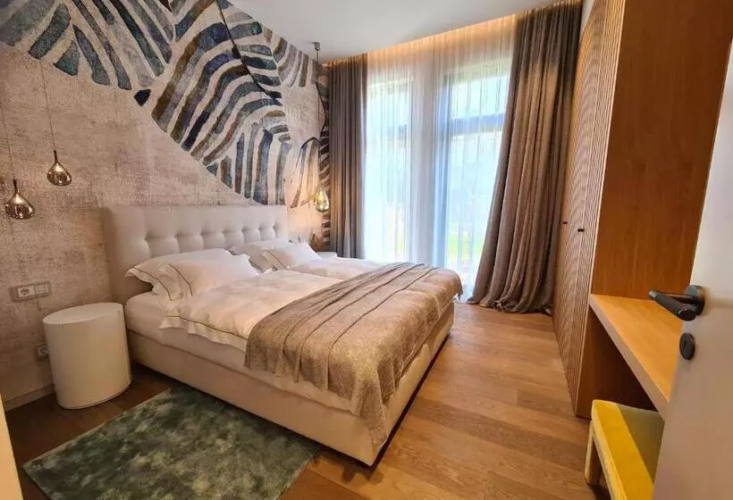 スーペリアースイート, Suiten Aparthotel Aenea
