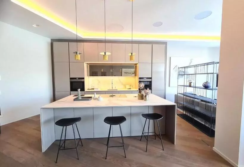 スーペリアースイート, Suiten Aparthotel Aenea