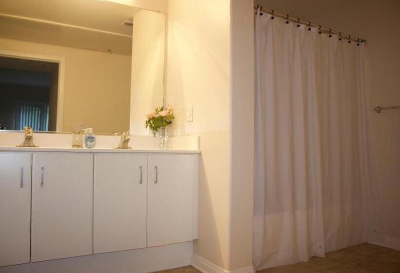 شقة غرفة واحدة, Amazing Apartments Near The Grove