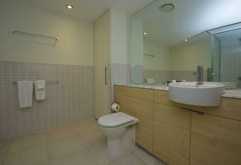 デラックススタジオ, Blue On Blue Apartment 1361