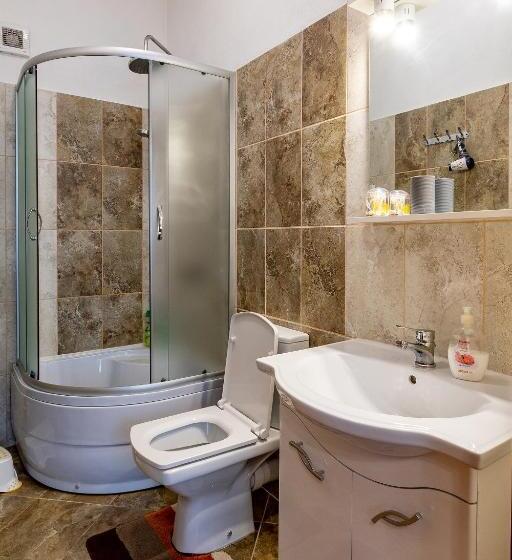 דירת חדר, Casa Steluta