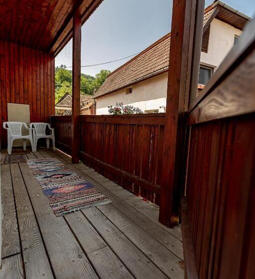 דירת חדר סופריור, Casa Steluta