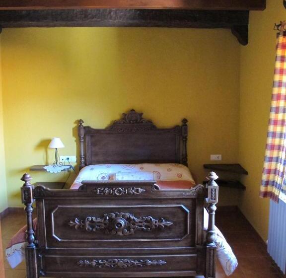 スタンダードルーム, Els Torrents