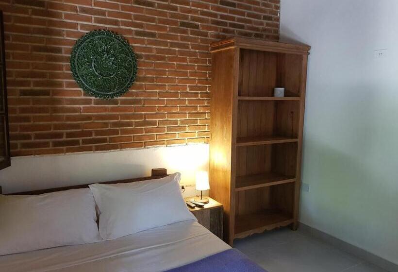 エコノミールーム, Chalés E Flats Recanto Primavera