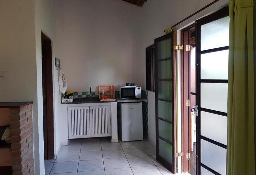 Chambre Standard Vue Piscine, Chalés E Flats Recanto Primavera