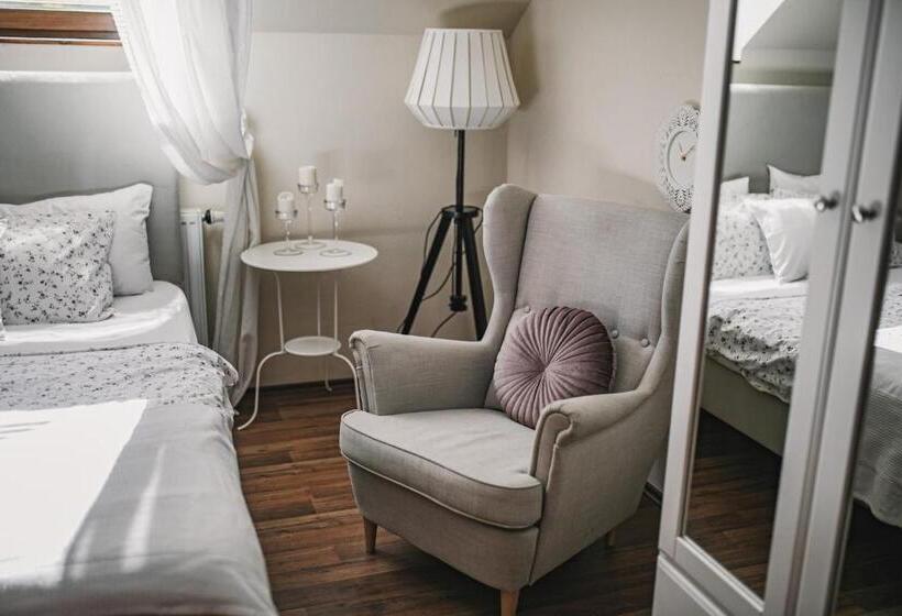 Номер Deluxe, Penzion Adamův Dvůr