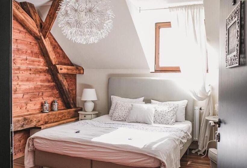 Номер Deluxe, Penzion Adamův Dvůr