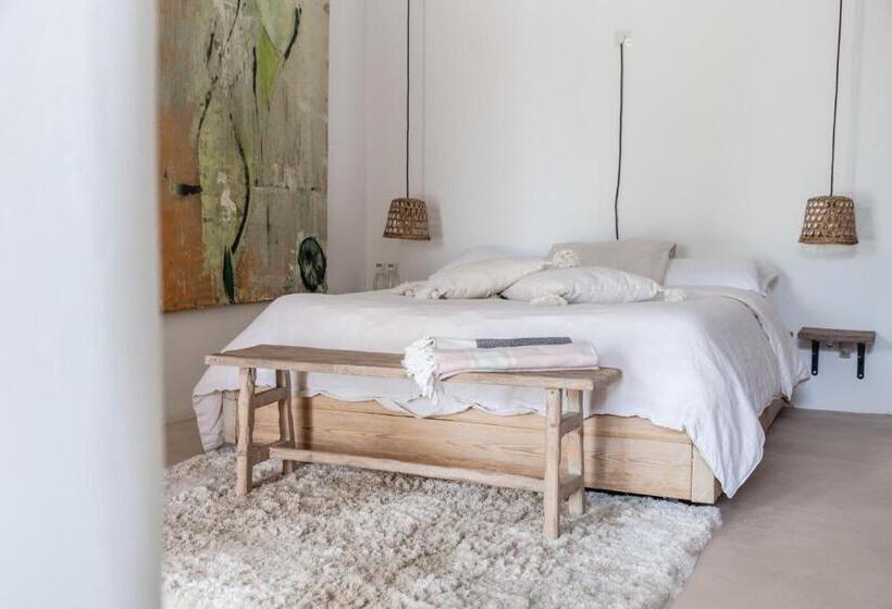 标准房带园景, Can Sull