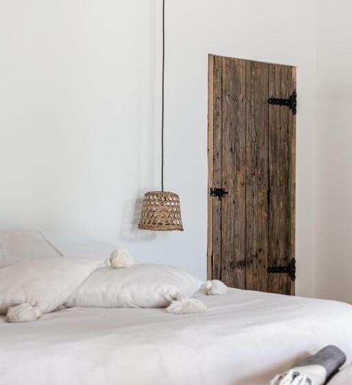 标准房带园景, Can Sull