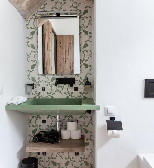 标准房带园景, Can Sull