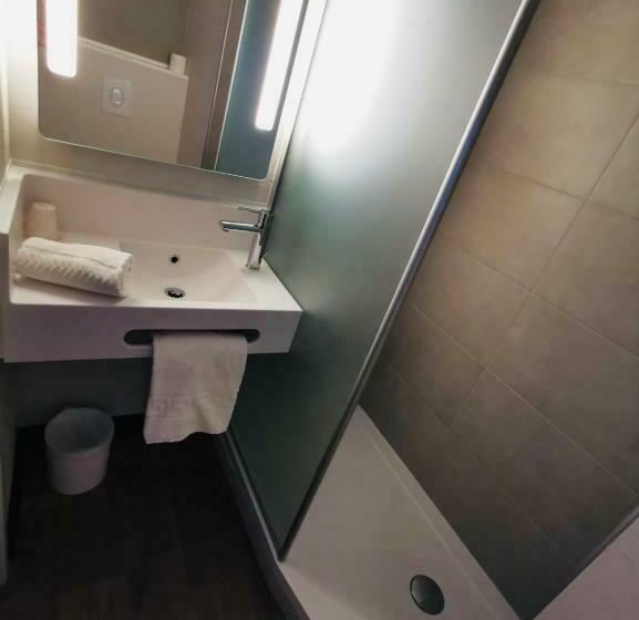 스탠다드 트리플 룸, B&b Hotel Saint Martin De Crau Alpilles Camargue