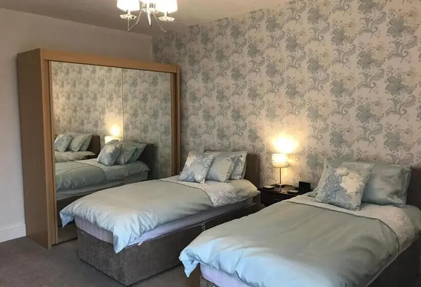 Deluxe Room Mountain View, Y Llew Coch