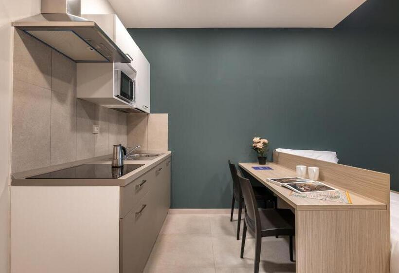 إستديو عائلى, Camplus Regio Parco