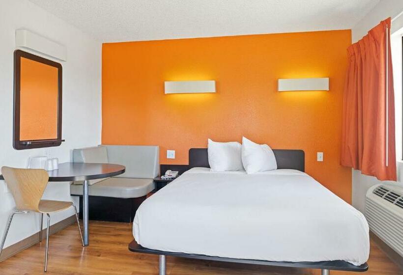 اتاق استاندارد یک نفره, Carlsbad Village Inn