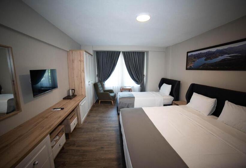 اتاق لوکس, Elia İmroz