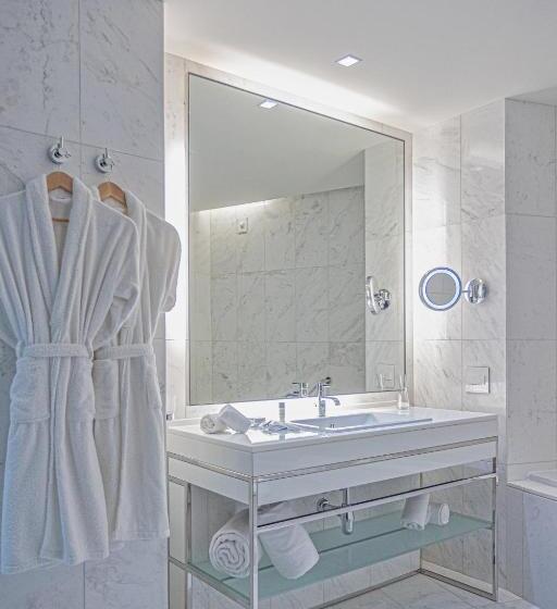 اتاق کلاسیک با تخت دونفره, Intercontinental Luanda Miramar, An Ihg