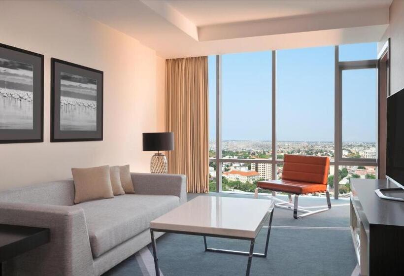 سوئیت با تخت بزرگ, Intercontinental Luanda Miramar, An Ihg