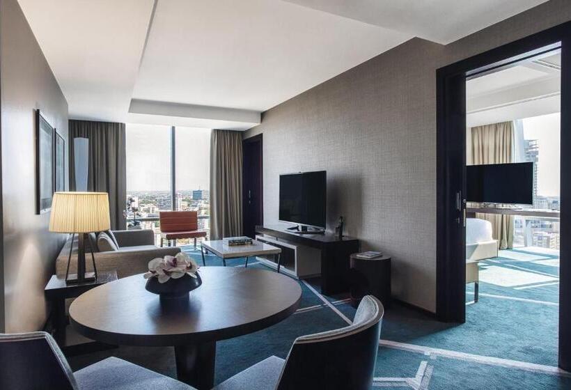 سوئیت با تخت بزرگ, Intercontinental Luanda Miramar, An Ihg