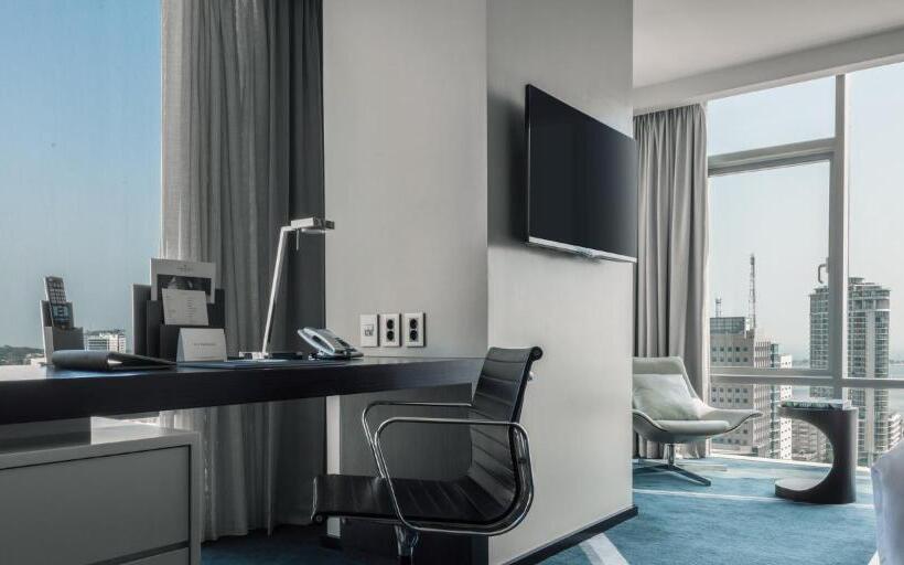 اتاق کلاب, Intercontinental Luanda Miramar, An Ihg