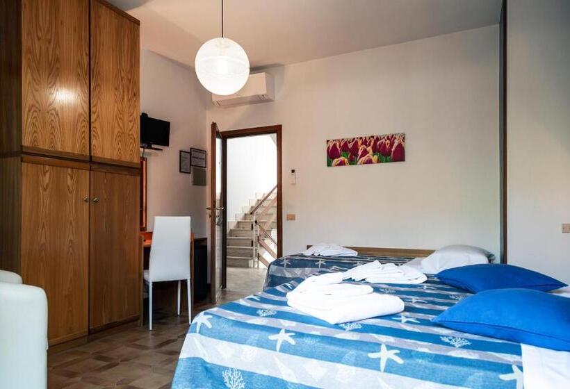 バルコニー付きスタンダードトリプルルーム, Parco Dei Pini