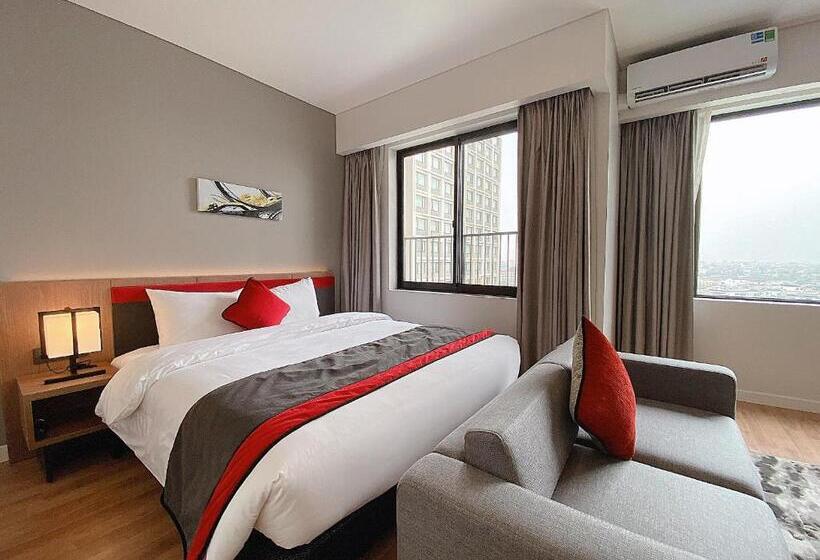 استودیوی استاندارد, Roygent Parks Hai Phong