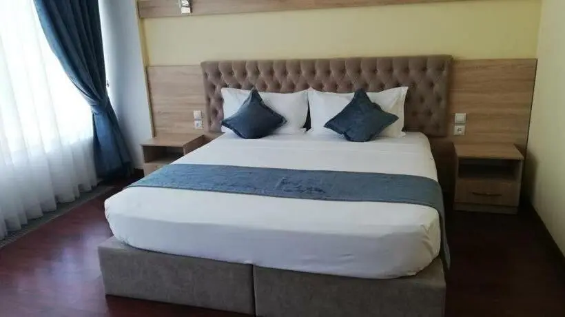 اتاق اکونومی, Park Hotel Al Bustan