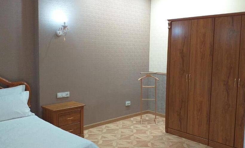 سوئیت با بالکن, Park Hotel Al Bustan