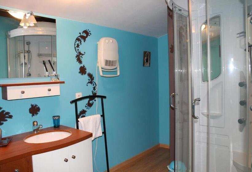 Номер Стандарт Вид на Бассейн, Villa Monplaisir Zen