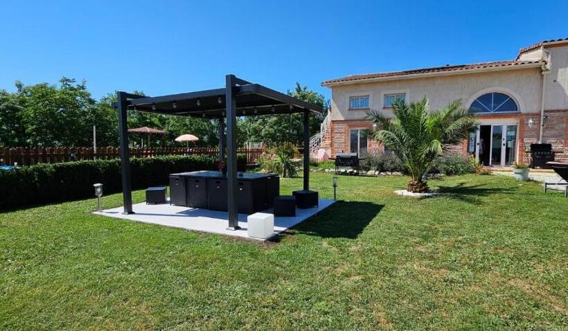 Номер Стандарт Вид на Сад, Villa Monplaisir Zen