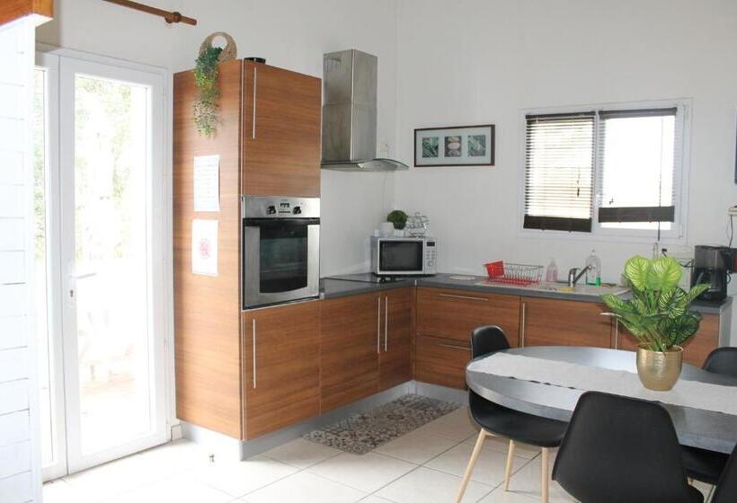 Апартаменты 1 Спальня с Видом, Villa Monplaisir Zen