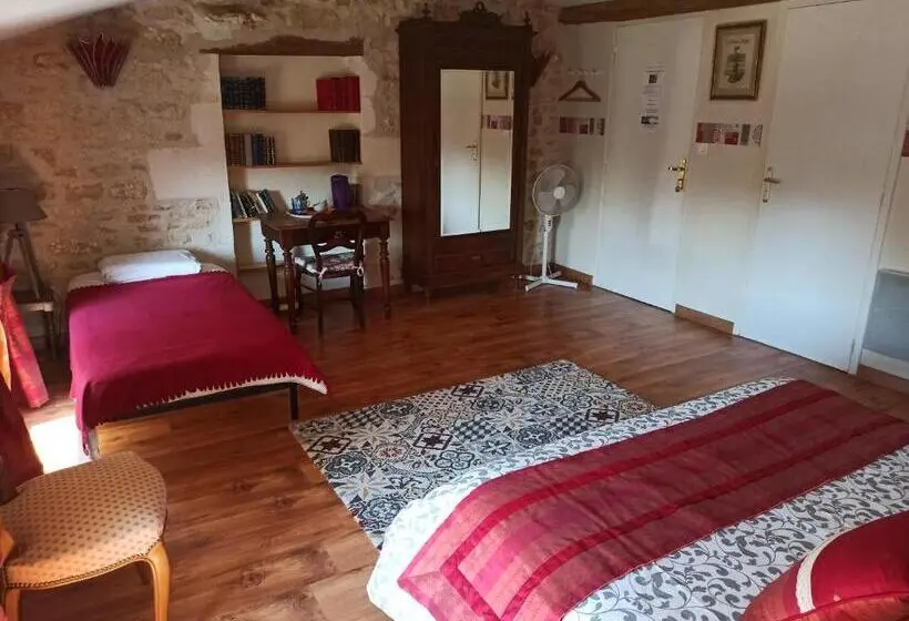 Habitación Triple Estándar, La Pastorale