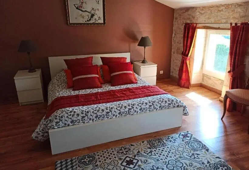 Habitación Triple Estándar, La Pastorale
