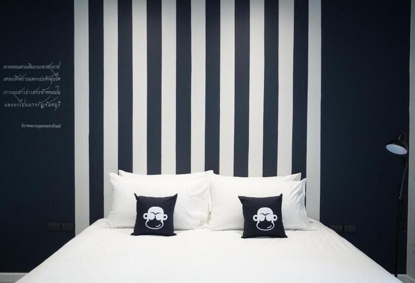 اتاق لوکس با تخت بزرگ, Blu Monkey Hub And Hotel Chanthaburi