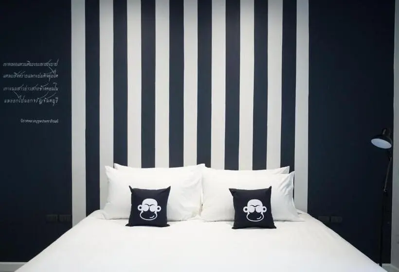 キングサイズベッドのデラックスルーム, Blu Monkey Hub And Hotel Chanthaburi