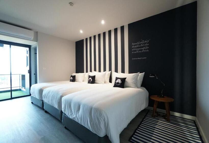 디럭스 트리플 룸, Blu Monkey Hub And Hotel Chanthaburi